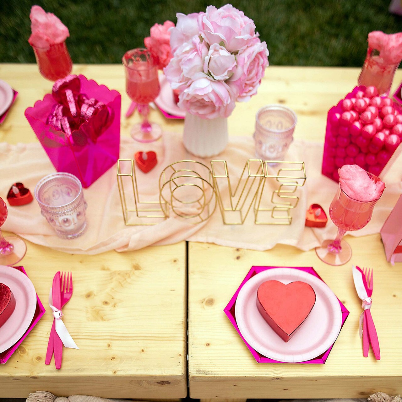 4th of July Solid Color Round Paper Dessert Plates Party Supplies - 24 Ct.